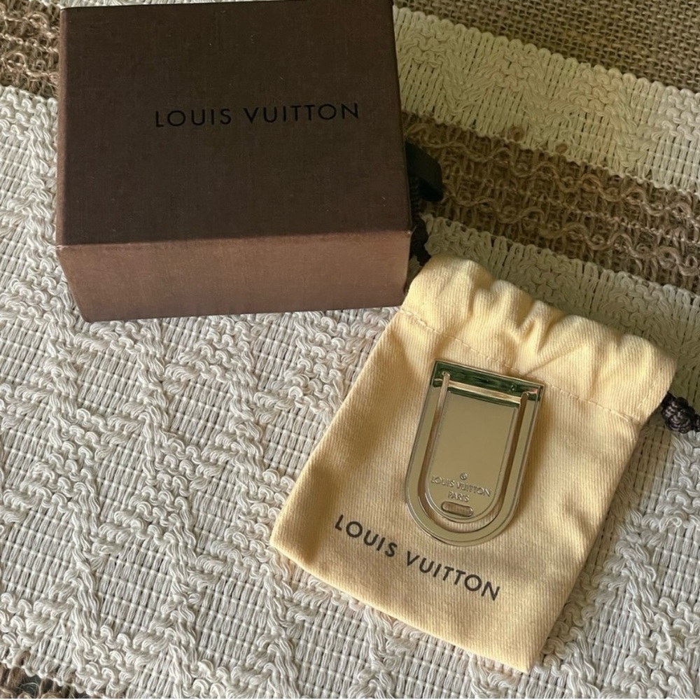 Authentic Louis Vuitton Silver Money Clip With Box And Dust Bag